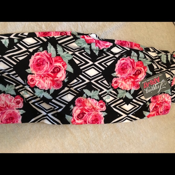 Plus size Leggings many patterns - Picture 5 of 8